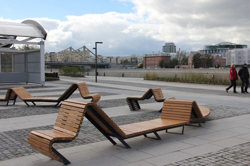 В москве открылась пешеходная зона на крымской набережной